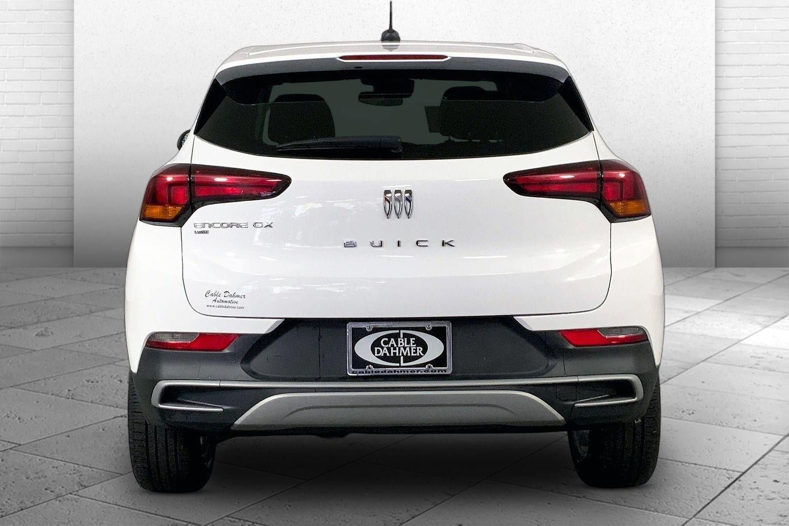 Used 2025 Buick Encore GX Preferred AWD/4WD image 3