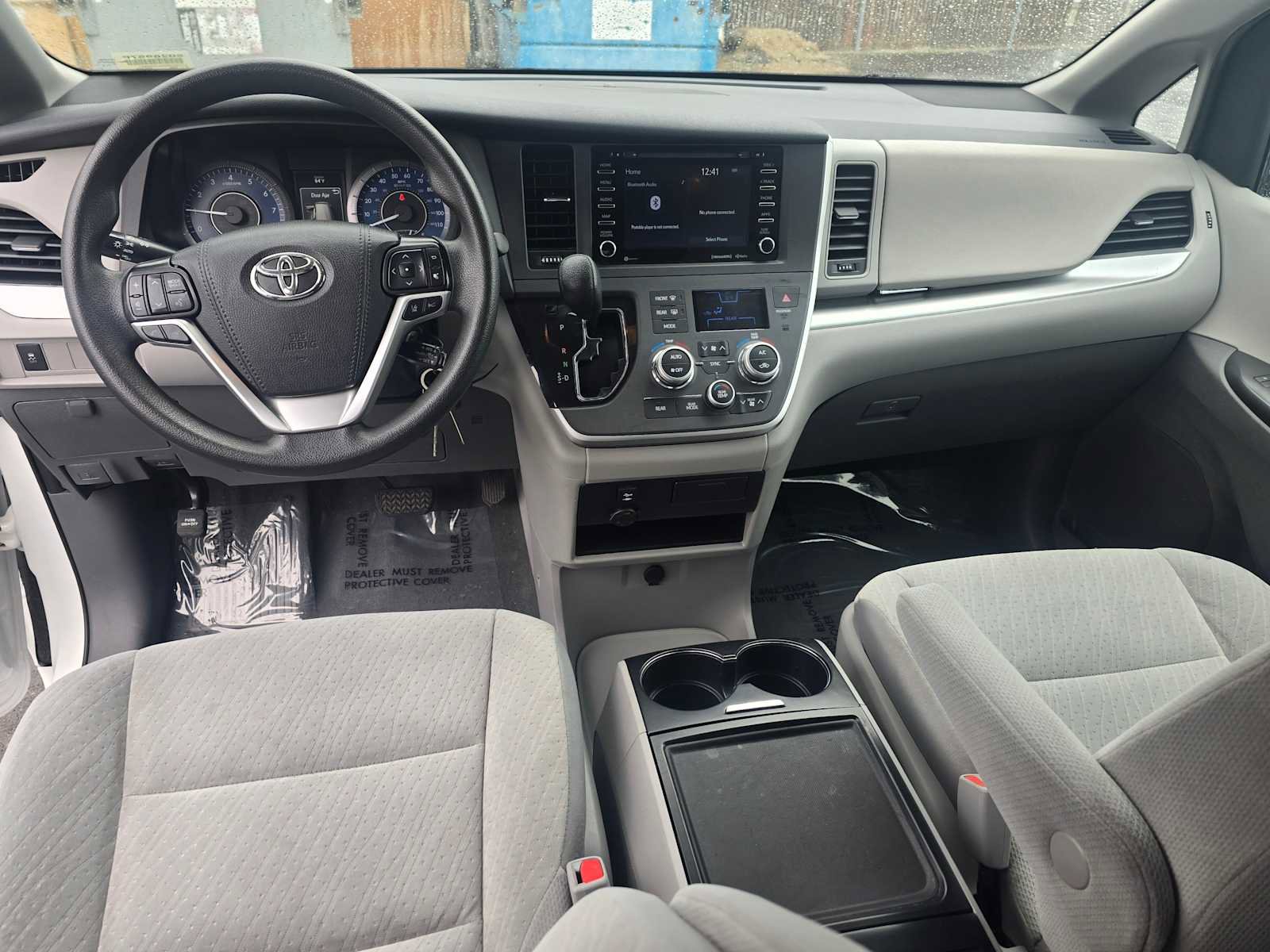 Used 2020 Toyota Sienna LE FWD image 19