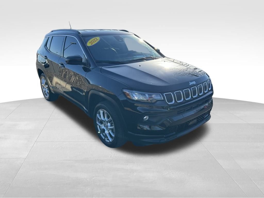Used 2022 Jeep Compass Latitude image 9