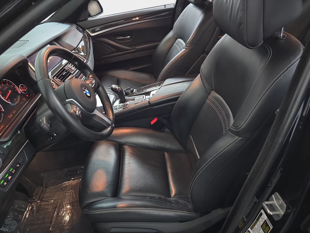 Used 2016 BMW 550i Sedan RWD image 18