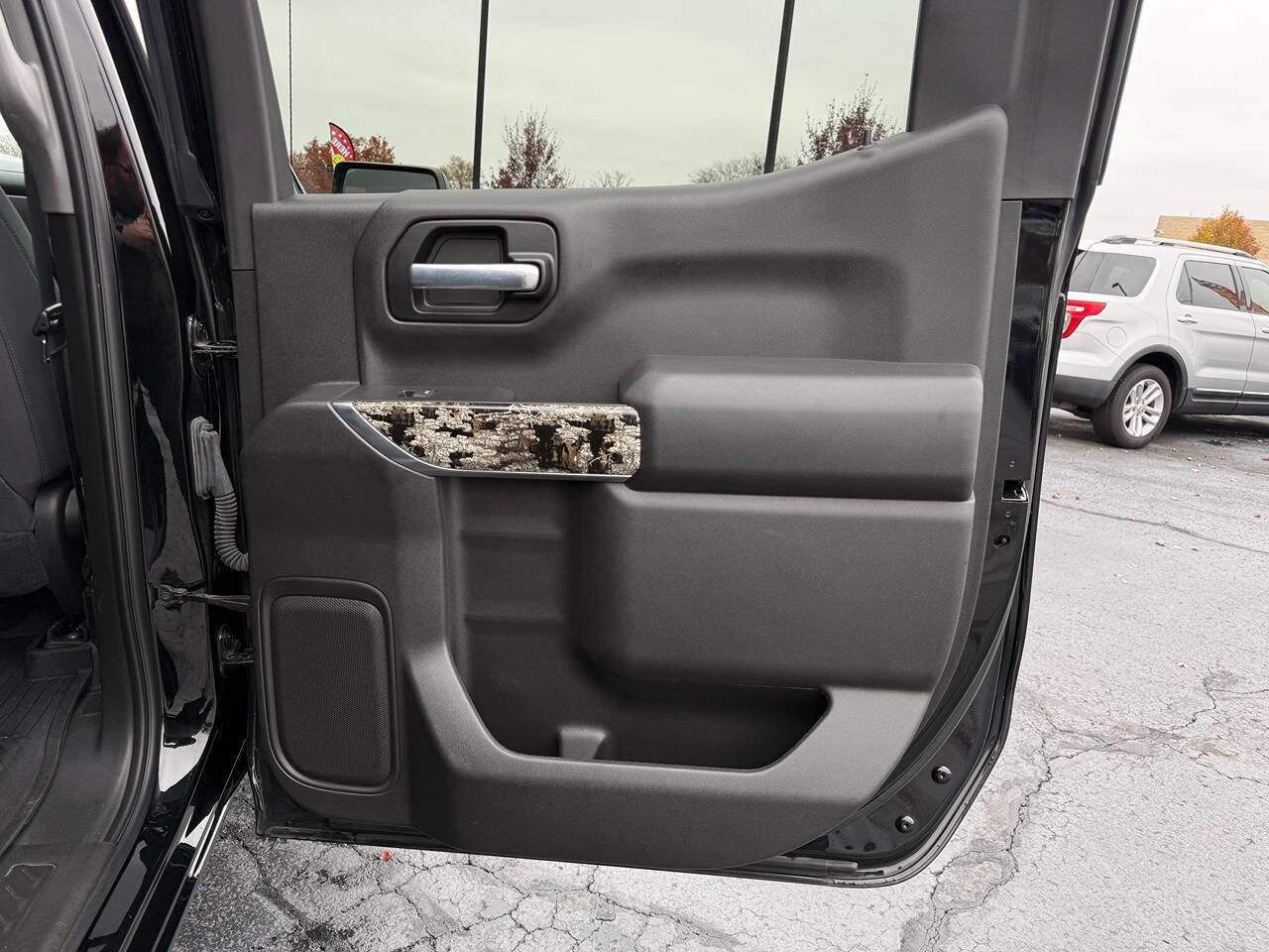 Used 2021 Chevrolet Silverado 1500 Custom Trail Boss w/ Realtree Special Edition image 23