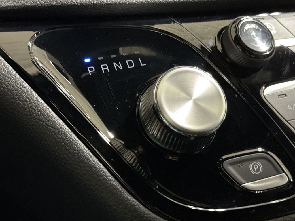 New 2026 Chrysler Pacifica Select image 16