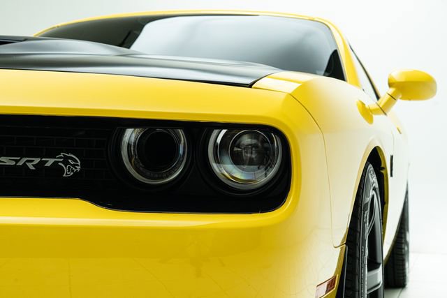 Used 2017 Dodge Challenger SRT Hellcat image 11