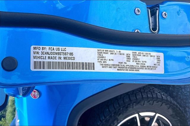 Used 2025 Jeep Compass Trailhawk AWD/4WD image 30