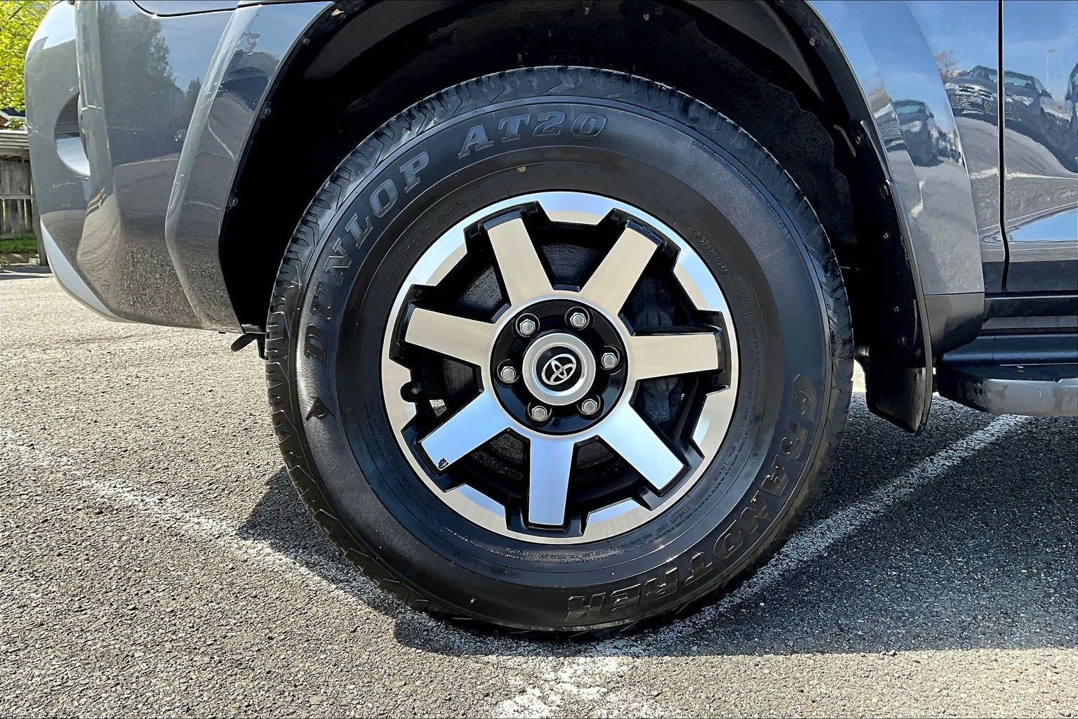 Used 2024 Toyota 4Runner TRD Off-Road Premium image 9