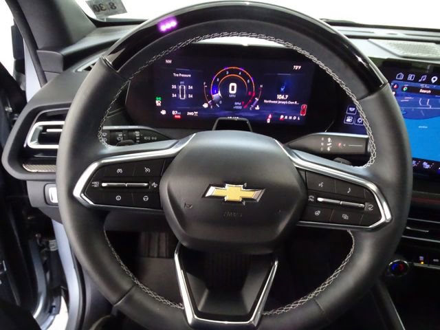 Used 2025 Chevrolet Traverse High Country w/ LPO, Floor Liner Package AWD/4WD image 6