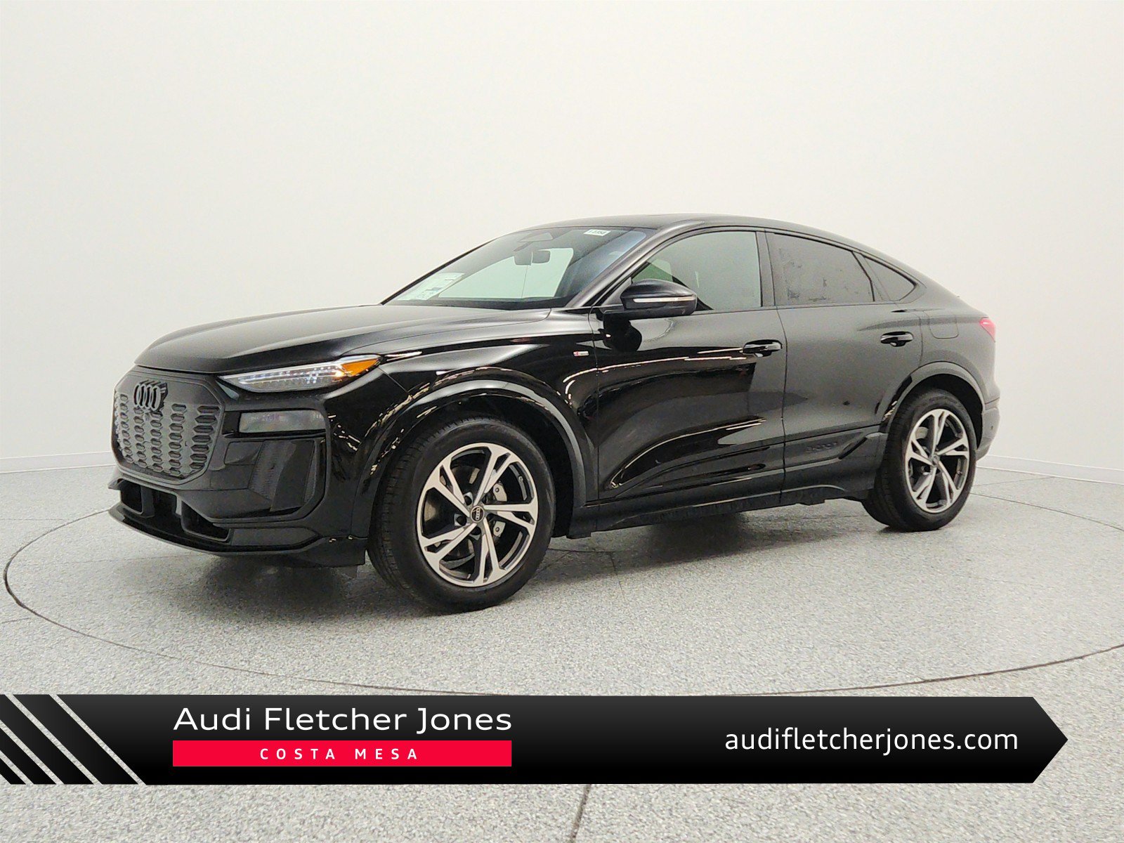 New 2027 Audi Q6 e-tron Prestige AWD/4WD image 1