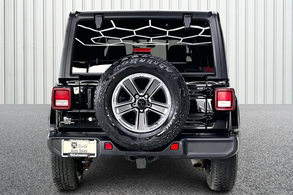 Used 2020 Jeep Wrangler Unlimited Sahara w/ Dual Top Group AWD/4WD image 5