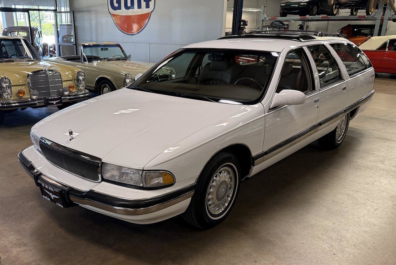 Used 1995 Buick Roadmaster Estate RWD image 10