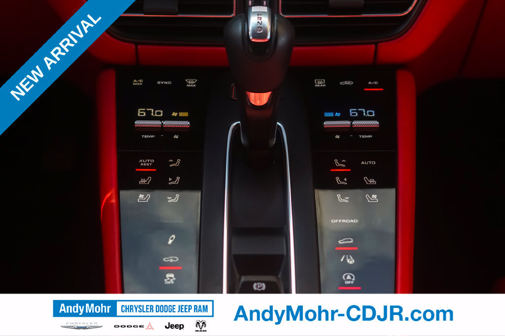 Used 2022 Porsche Macan GTS AWD/4WD image 38