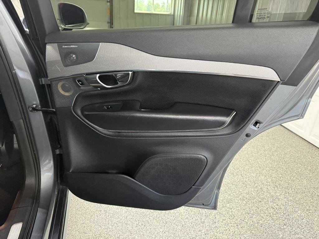 Used 2016 Volvo XC90 T6 R-Design w/ Protection Package Plus AWD/4WD image 36