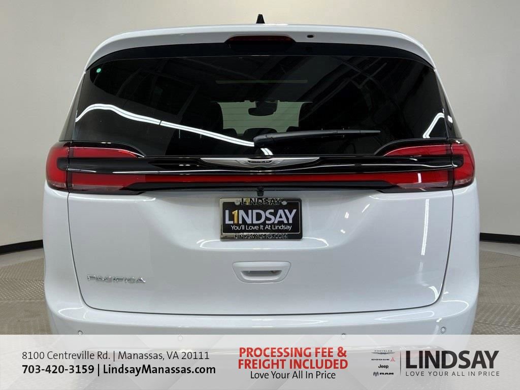 New 2026 Chrysler Pacifica Select FWD image 5