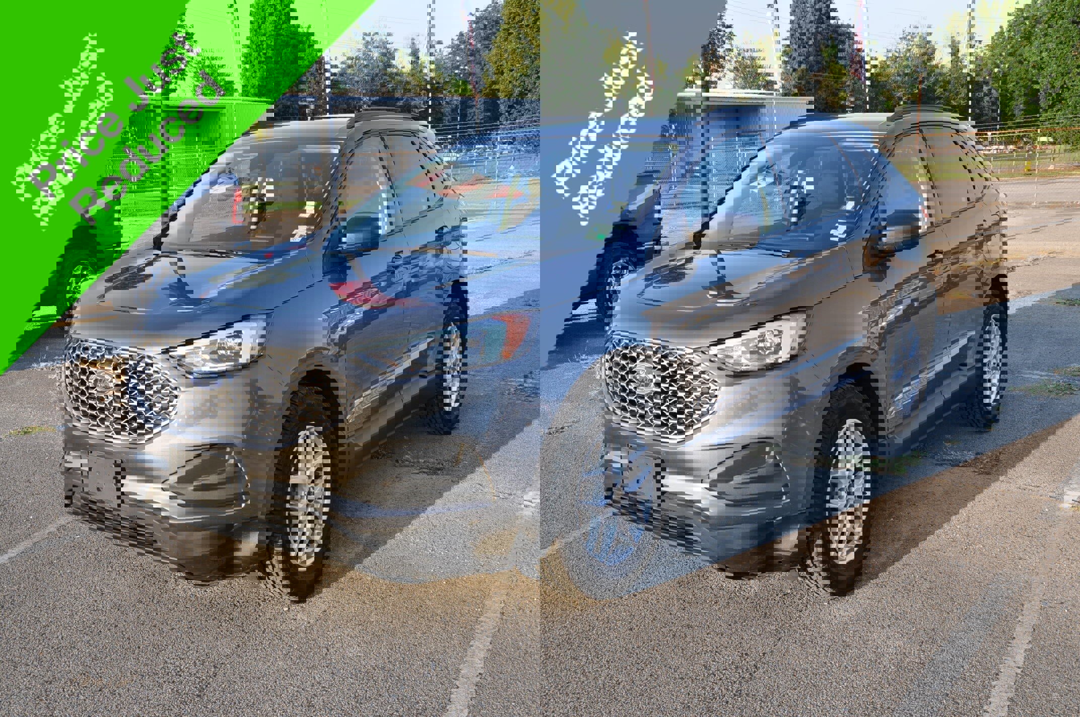Used 2023 Ford Edge SE