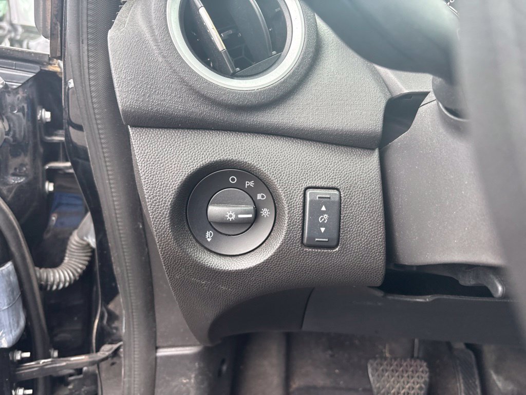 Used 2019 Ford Fiesta SE w/ Equipment Group 201A FWD image 13
