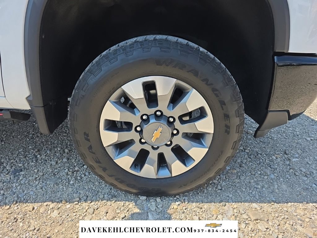 Used 2025 Chevrolet Silverado 2500 Custom w/ Custom Value Package AWD/4WD image 41