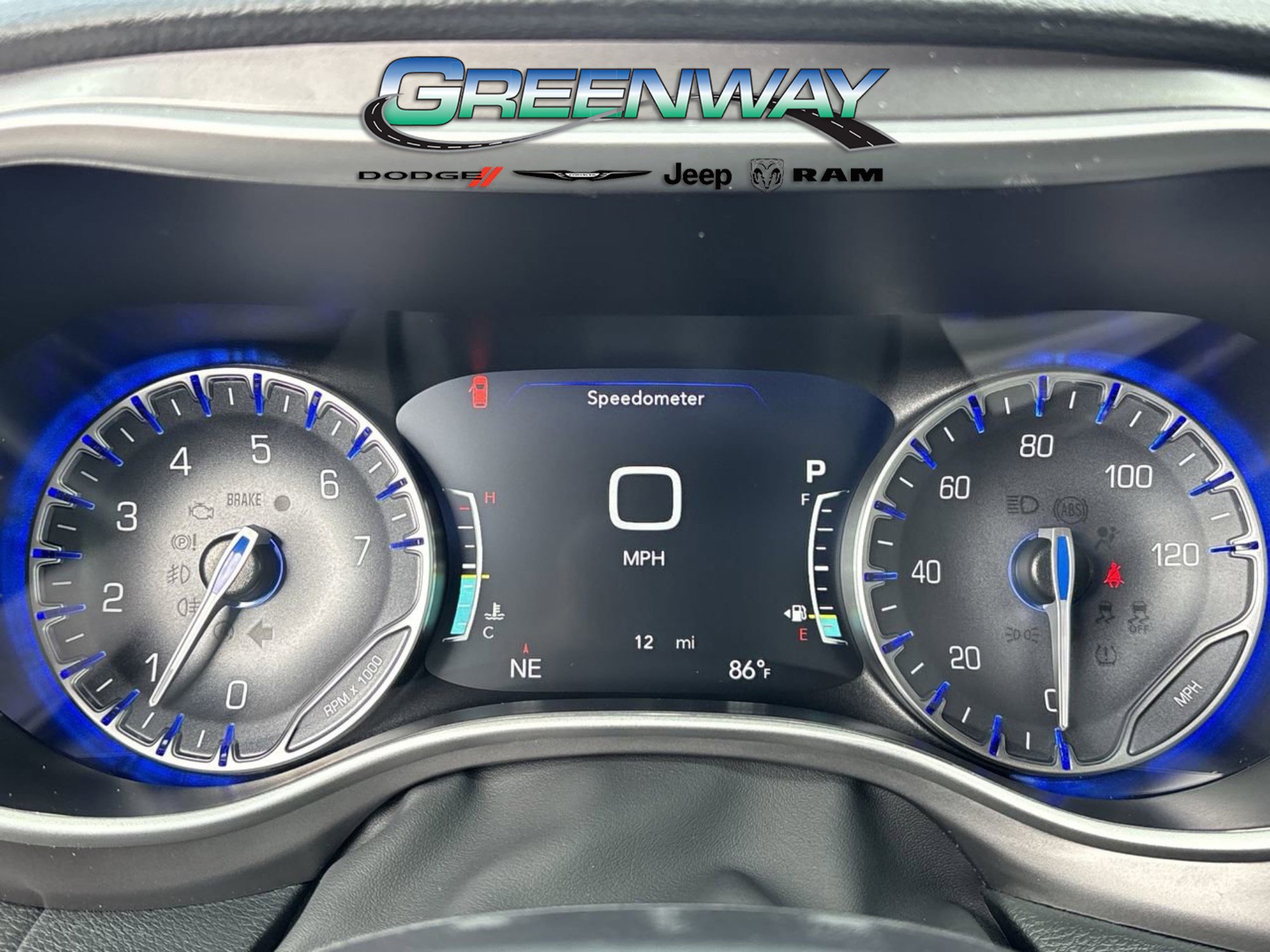 New 2026 Chrysler Pacifica Select w/ S Appearance Package image 31