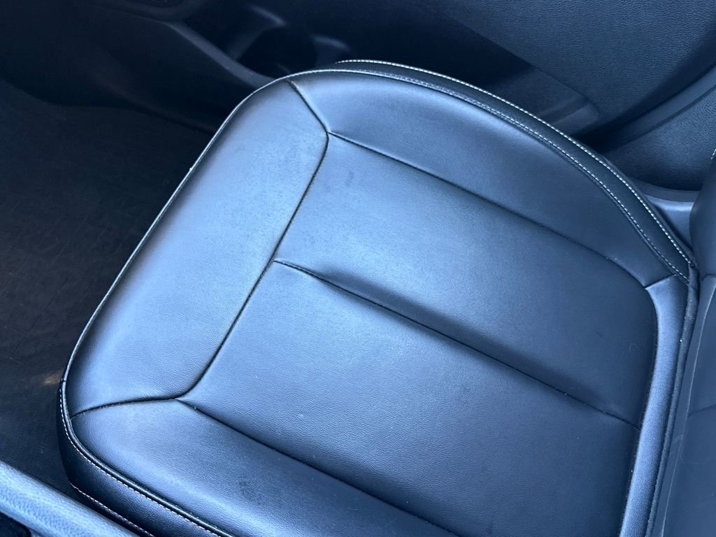 Used 2024 Jeep Grand Cherokee Limited w/ Black Appearance Package image 24