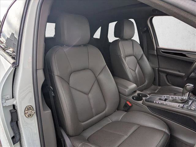 Used 2017 Porsche Macan S image 21