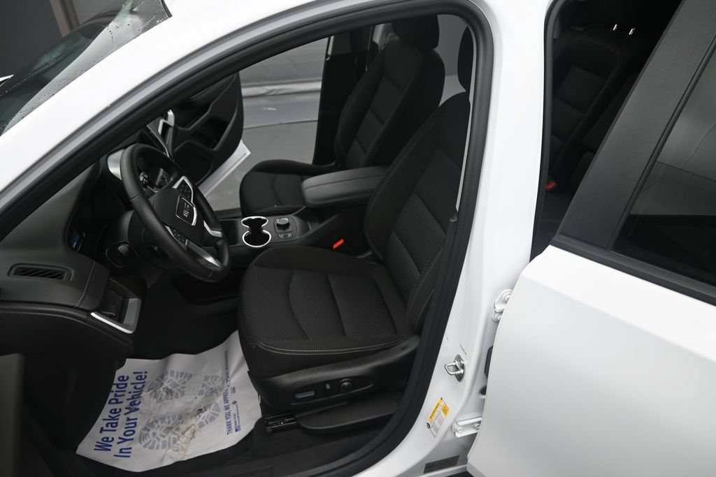 Used 2024 GMC Terrain SLE w/ Driver Convenience Package FWD image 19