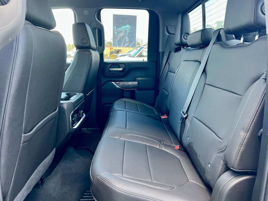 Used 2022 Chevrolet Silverado 2500 LTZ w/ LTZ Plus Package image 13