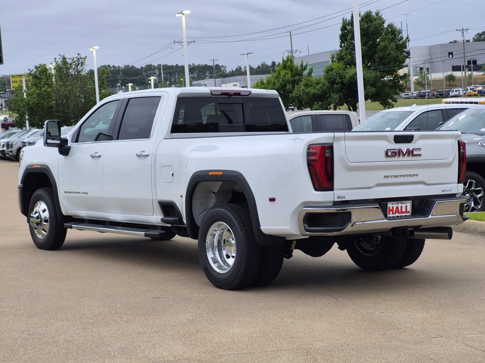 New 2026 GMC Sierra 3500 SLT w/ Texas SLT Premium Package image 3