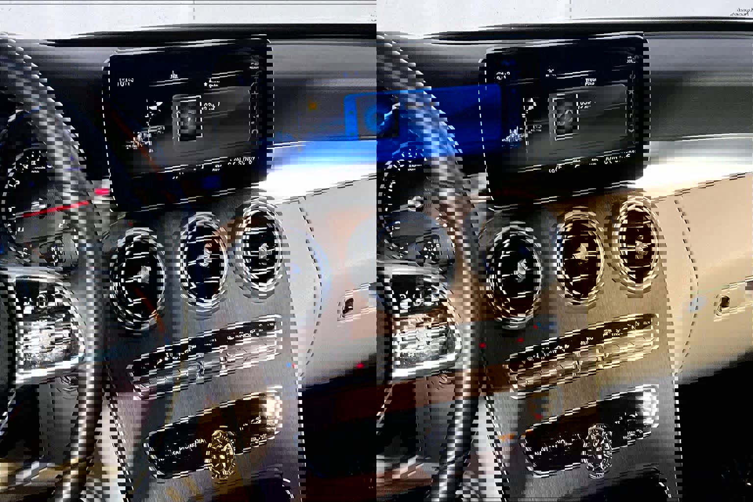 Used 2020 Mercedes-Benz C 300 4MATIC Sedan image 7