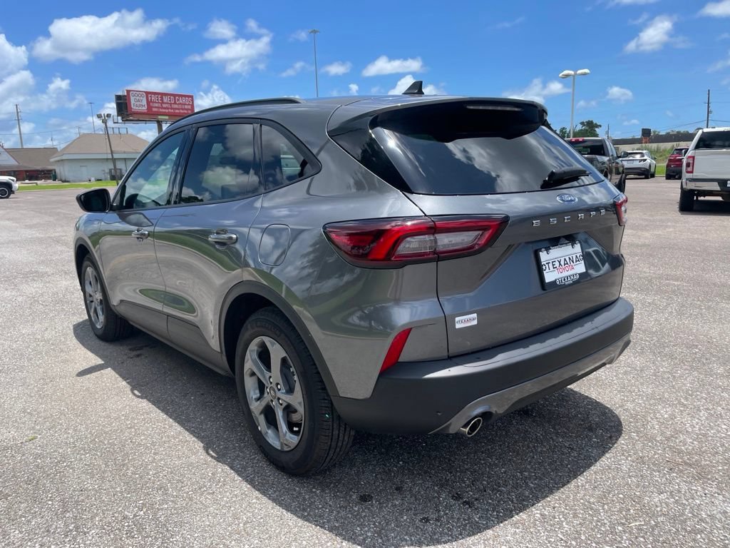 Used 2026 Ford Escape ST-Line FWD image 5