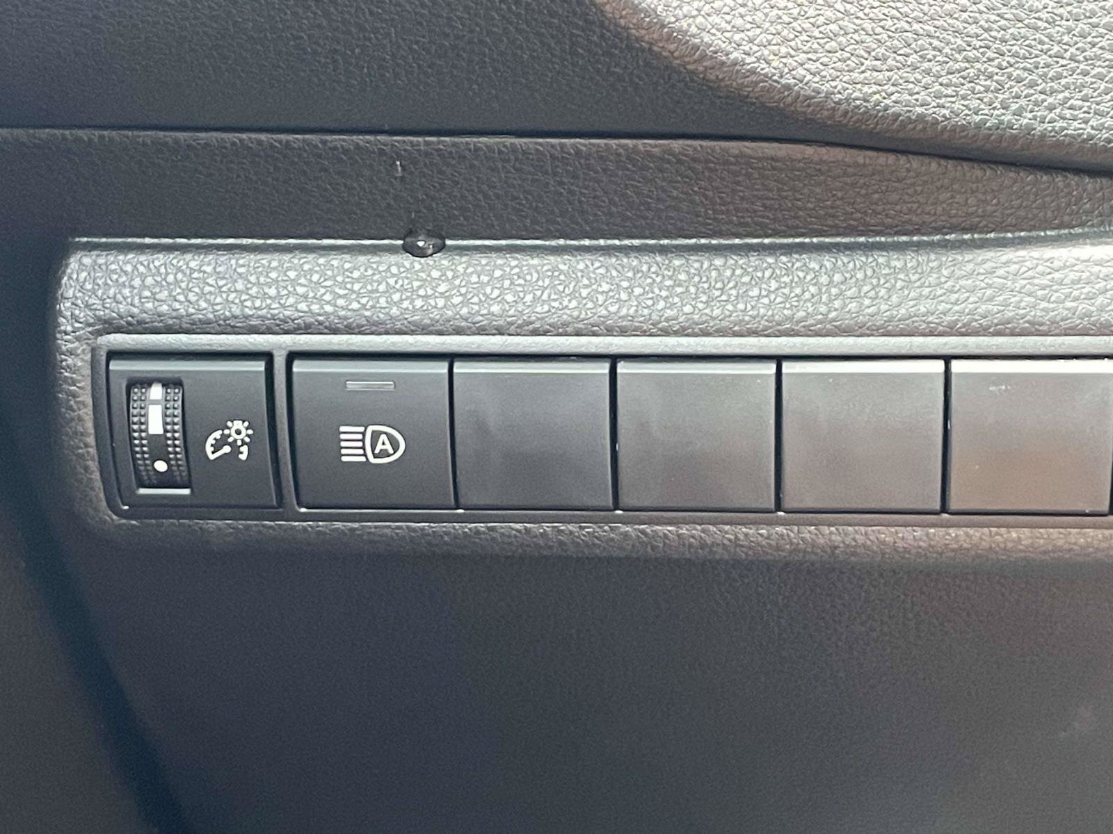 Used 2026 Toyota Corolla LE FWD image 21
