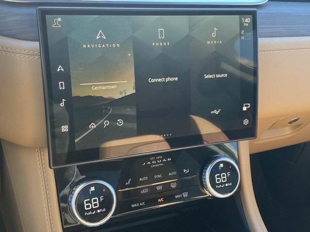 Used 2023 Jaguar F-PACE S image 21