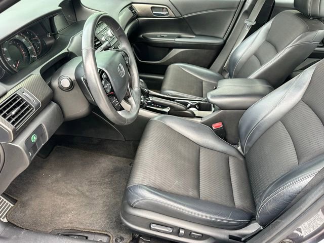 Used 2016 Honda Accord Sport image 6