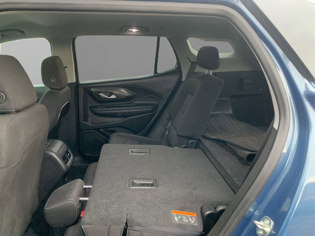 Used 2024 GMC Terrain SLE image 10