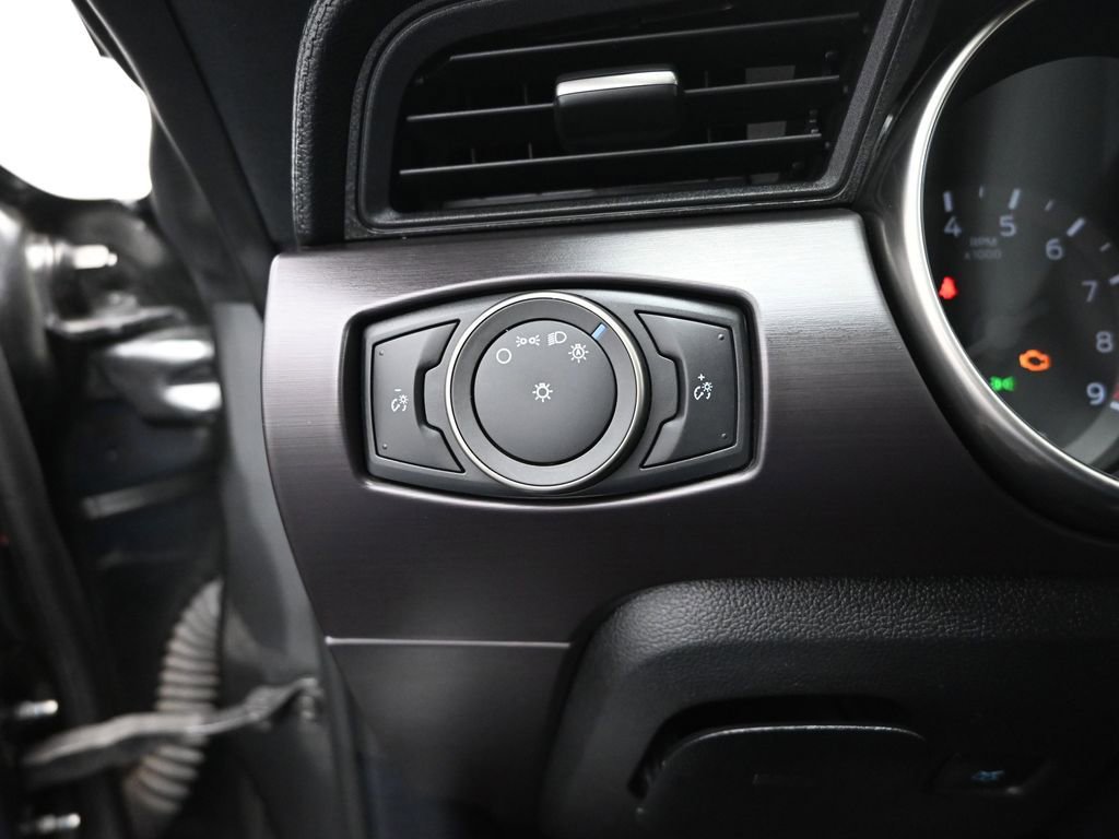 Used 2016 Ford Mustang Shelby GT350 w/ Technology Package image 12