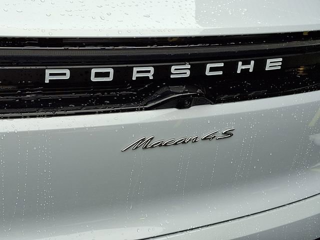 New 2025 Porsche Macan 4S Electric image 23
