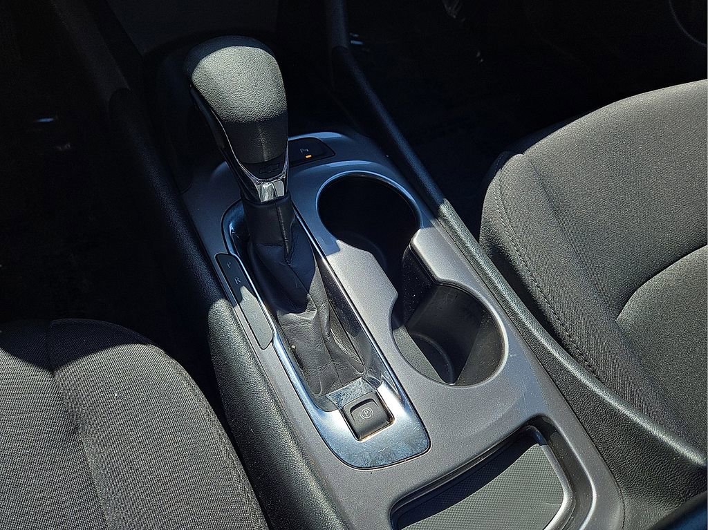 Used 2025 Chevrolet Malibu LS FWD image 30