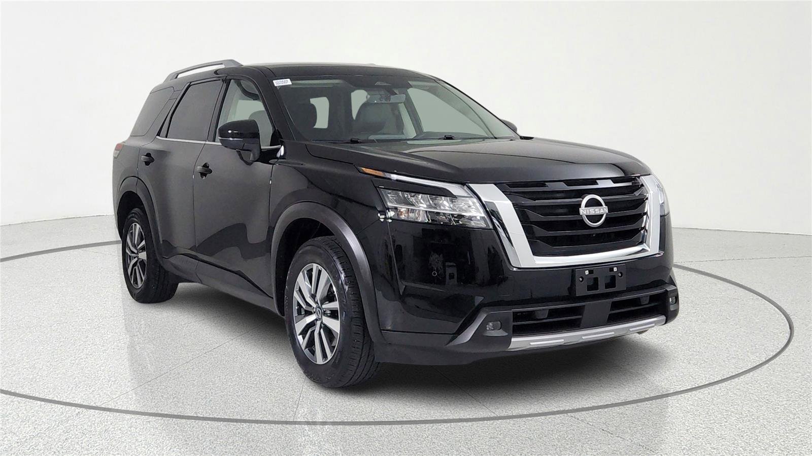 Used 2024 Nissan Pathfinder SL