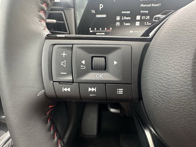 New 2026 Nissan Kicks SR image 9