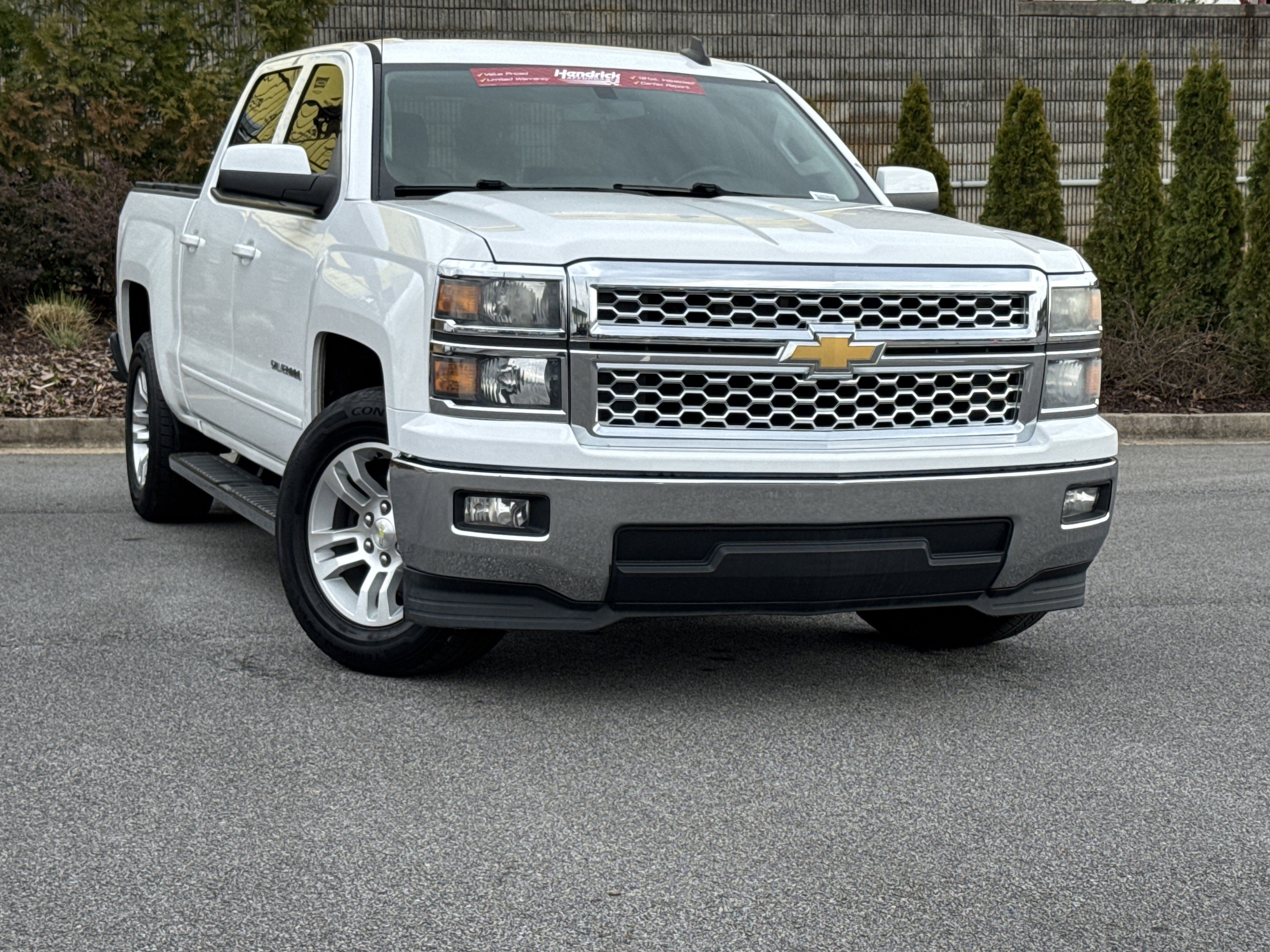 Used 2015 Chevrolet Silverado 1500 LT RWD image 2