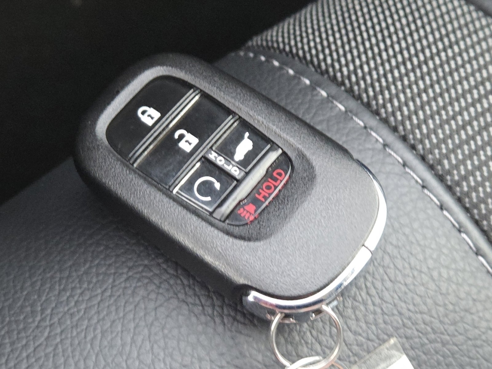 Used 2025 Honda Pilot EX-L image 33