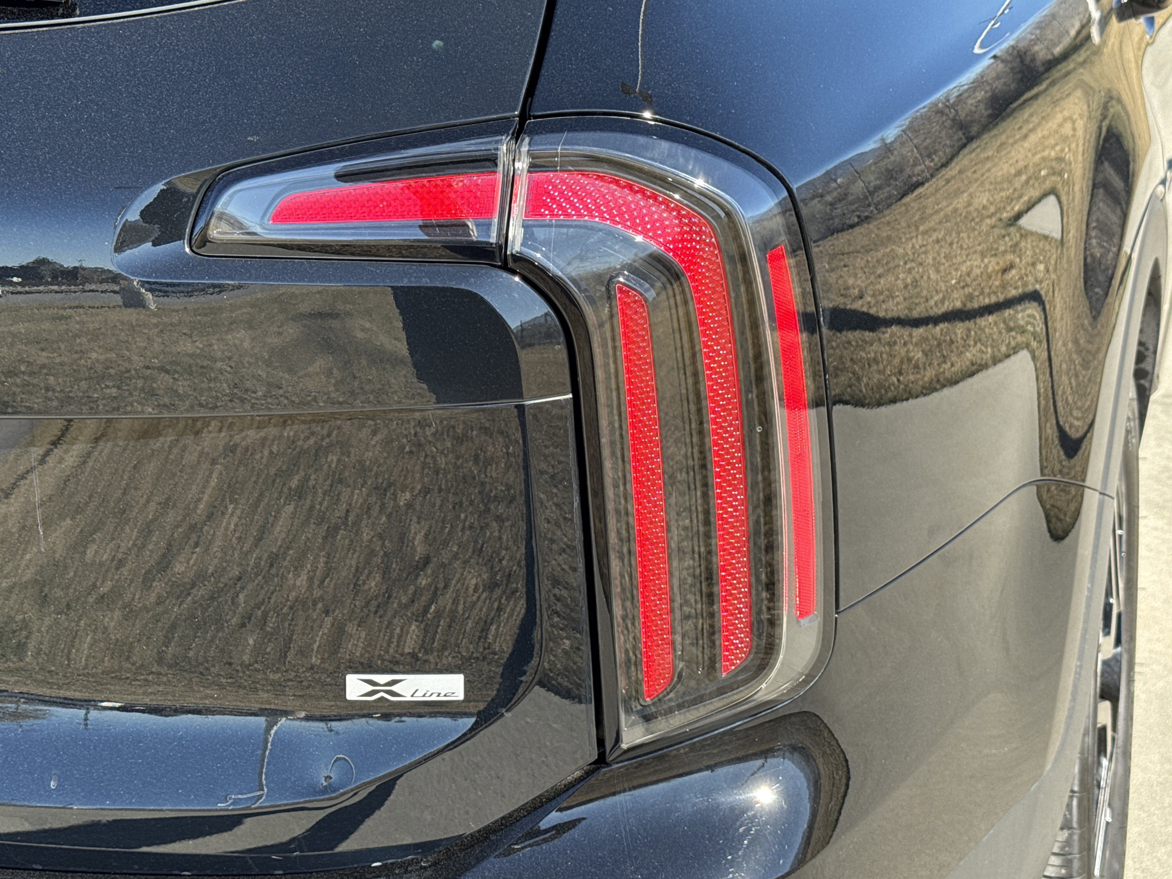 Used 2025 Kia Telluride SX Prestige X-Line image 11