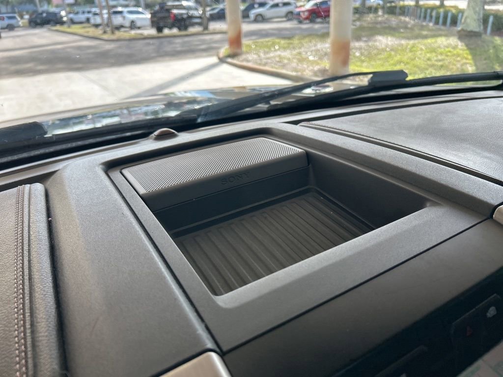 Used 2015 Ford F150 Platinum w/ Equipment Group 701A Luxury image 53