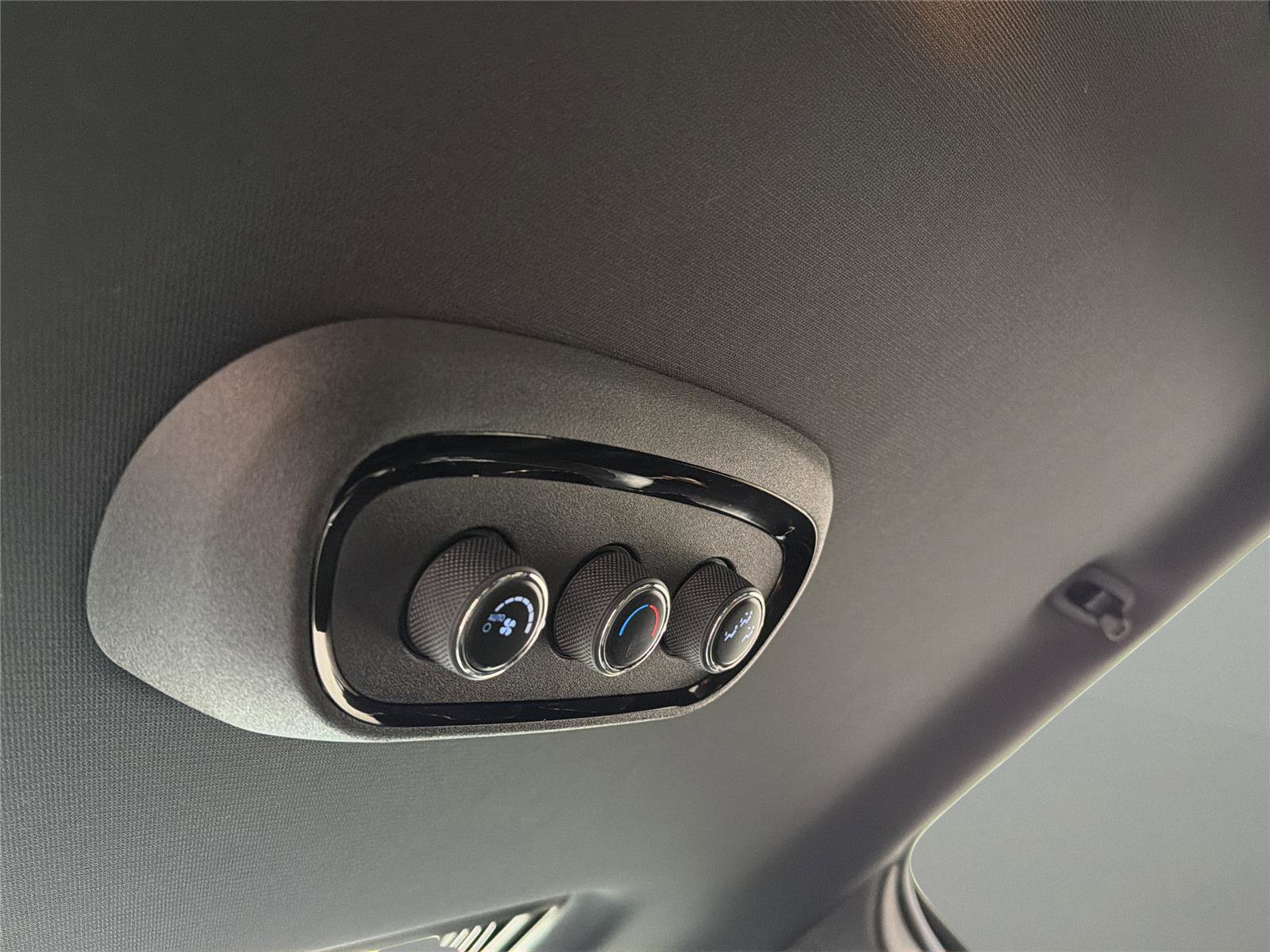 Used 2021 Dodge Durango SRT Hellcat w/ Black Package image 28