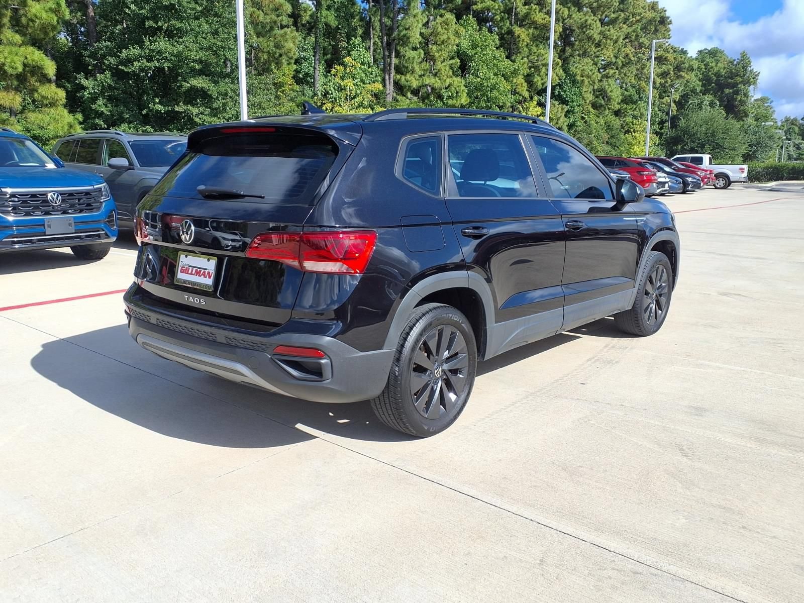 Used 2022 Volkswagen Taos S FWD image 4