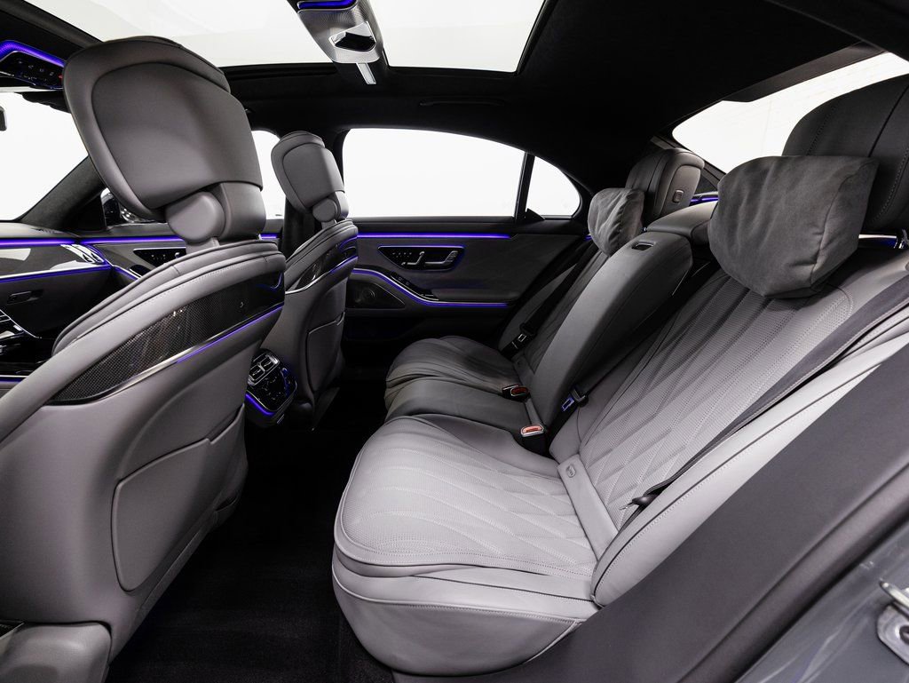 Used 2024 Mercedes-Benz S 63 AMG S image 30