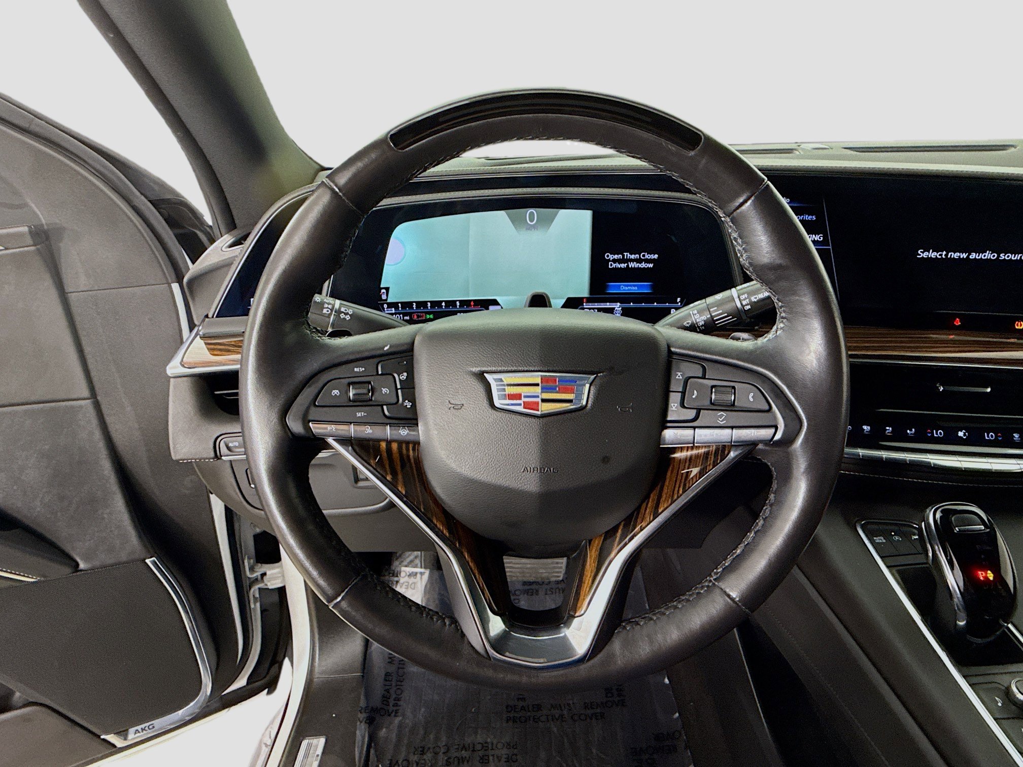 Used 2023 Cadillac Escalade Premium Luxury w/ LPO, Floor Liner Package AWD/4WD image 11