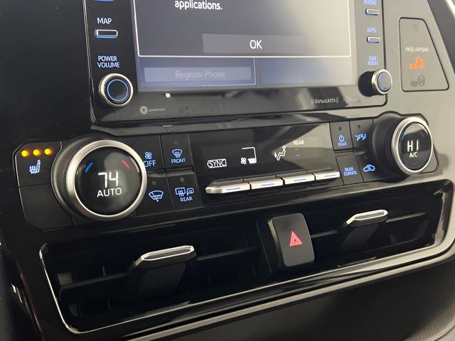 Used 2020 Toyota Highlander XLE image 14