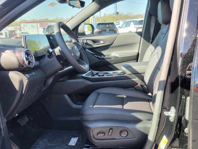 New 2026 Chevrolet Equinox LT w/ Convenience Package II AWD/4WD image 8