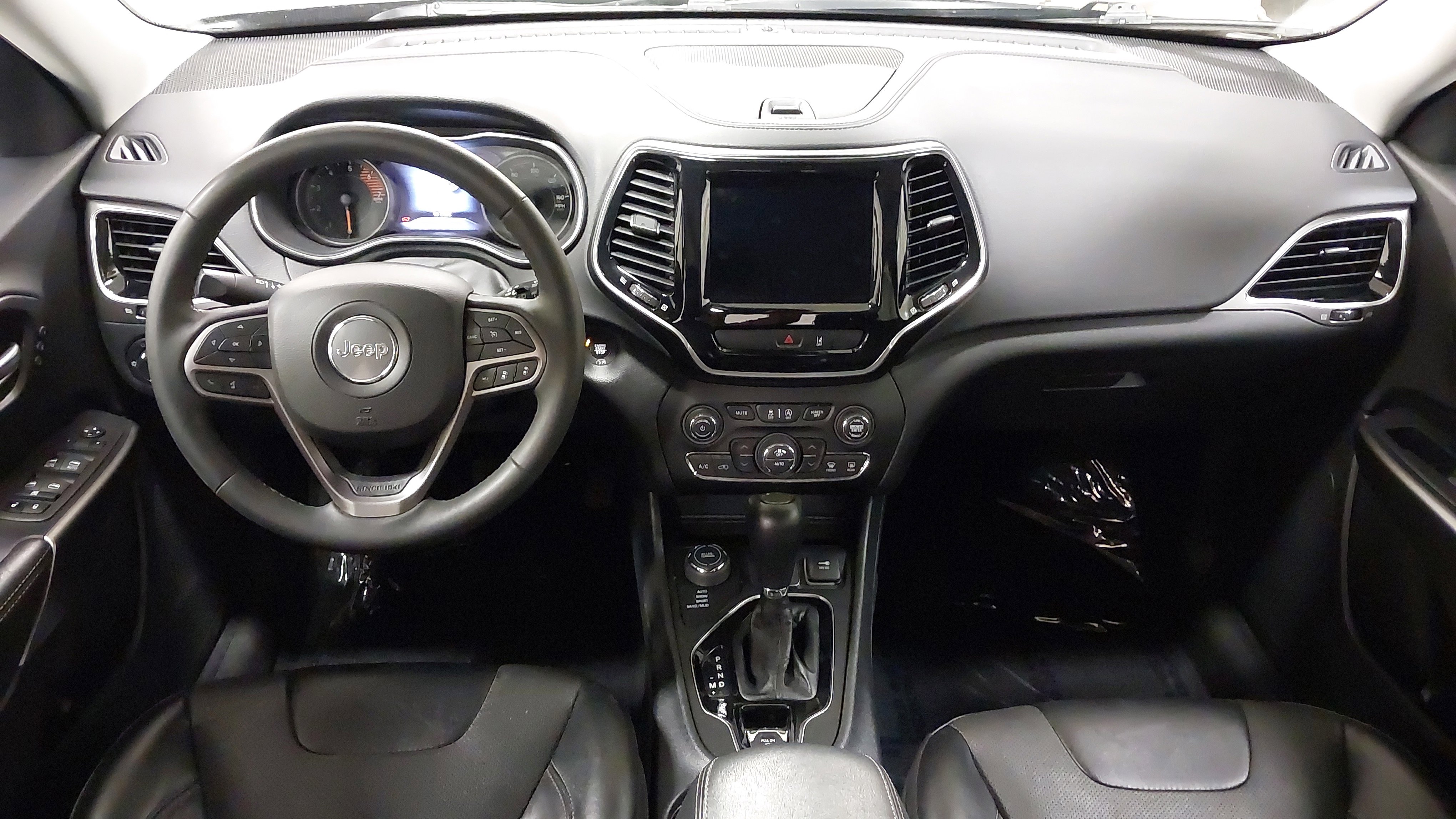 Used 2022 Jeep Cherokee Limited image 26