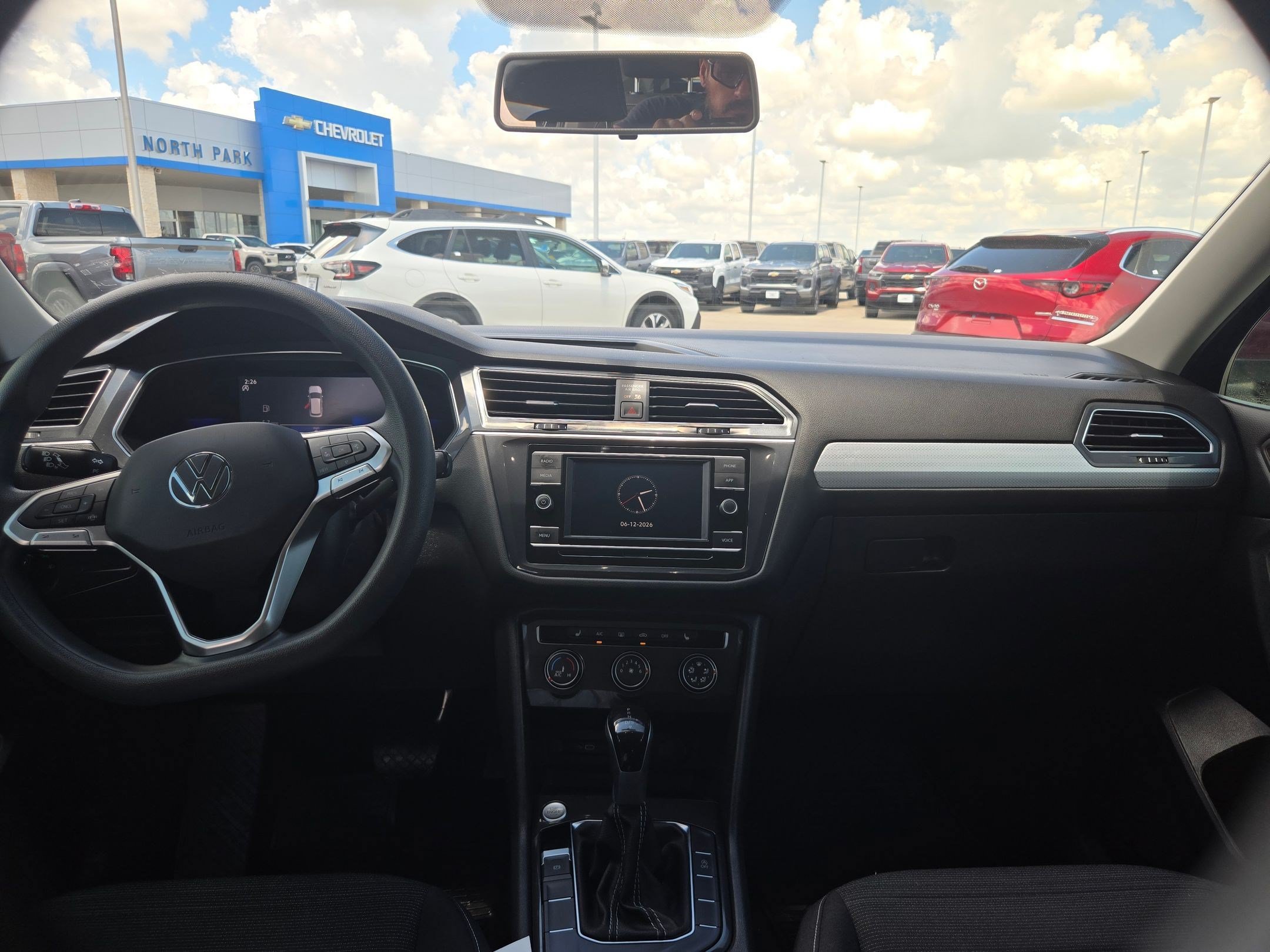 Used 2022 Volkswagen Tiguan S FWD image 15