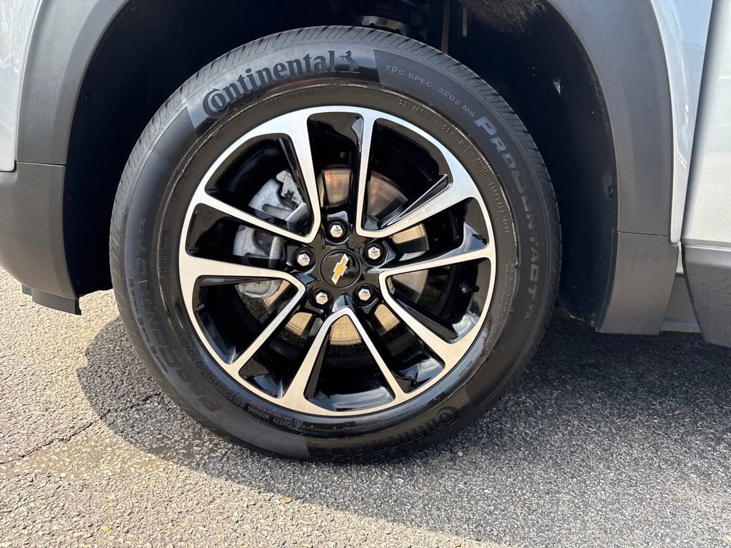 Used 2025 Chevrolet TrailBlazer LT image 28