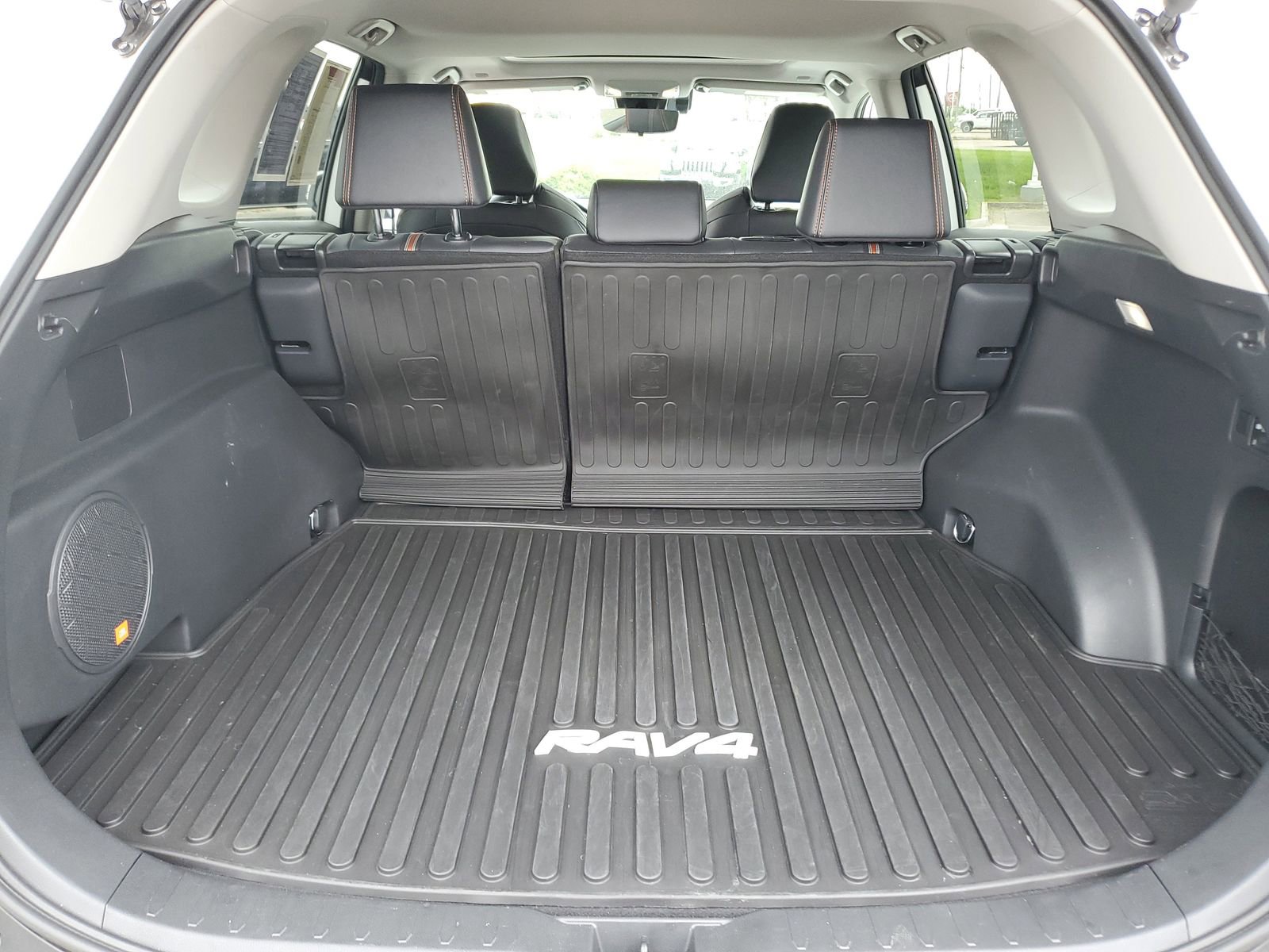 Used 2024 Toyota RAV4 Adventure w/ Convenience Package image 9